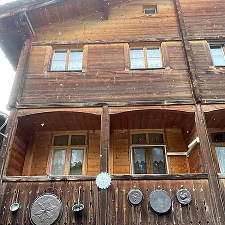 Casa Leon Bed & Breakfast *