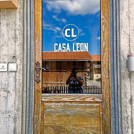 Casa Leon Bed & Breakfast *
